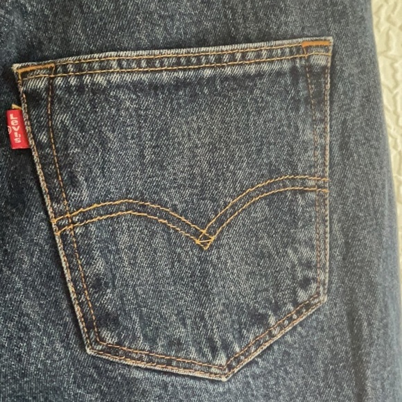 Levi's Classic Blue Straight Jeans - Picture 4 of 10